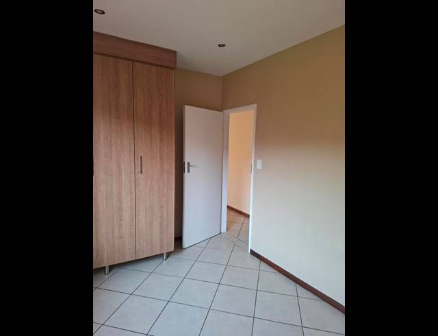 2 BEDROOM PROPERTY TO RENT IN MONAVONI
